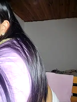 KATYGONZALEZ online show from May 2026 01:02:04 AM