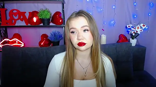 StacyYellig online show from March 2025 08:33:02 PM