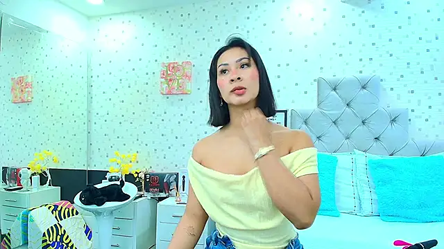 Snapshot of JulietaReyess chatting on May 2026 11:49:01 AM JulietaReyess online show from May 2026 11:49:01 AM