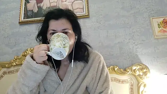 Snapshot of StunnigArt chatting on April 2026 01:29:02 AM StunnigArt online show from April 2026 01:29:02 AM