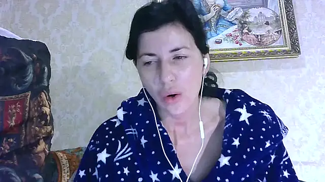 Snapshot of StunnigArt chatting on May 2026 01:13:02 AM StunnigArt online show from May 2026 01:13:02 AM