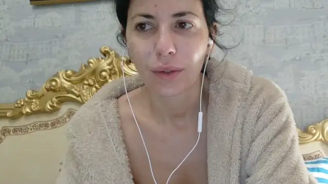 Snapshot of StunnigArt chatting on May 2026 02:28:01 AM StunnigArt online show from May 2026 02:28:01 AM