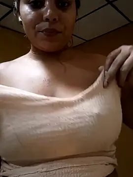 stefanie010 online show from February 2026 07:12:01 PM