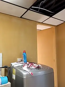 stefanie010 online show from March 2026 06:12:02 PM