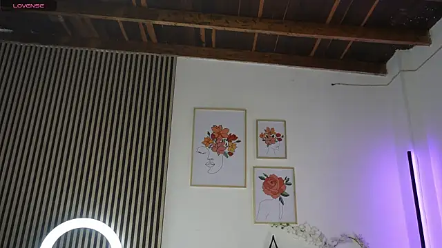 LillyDolls23 online show from October 2025 01:01:01 PM