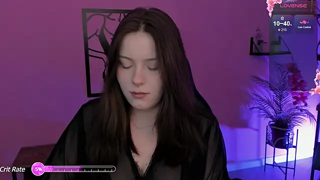 Snapshot of CoralineKeyns chatting on December 2024 05:26:01 AM CoralineKeyns online show from December 2024 05:26:01 AM