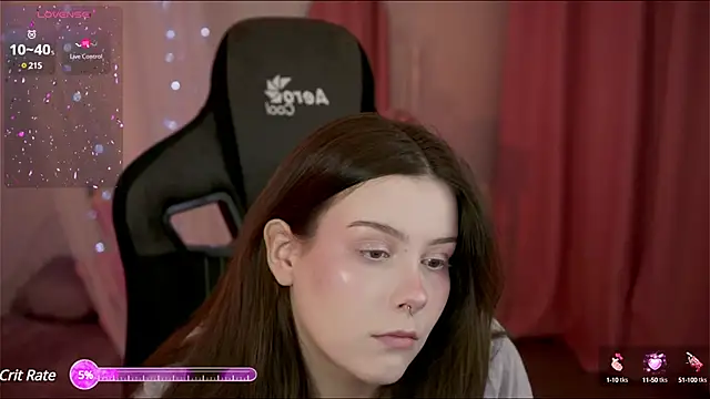 Snapshot of CoralineKeyns chatting on December 2024 05:32:01 AM CoralineKeyns online show from December 2024 05:32:01 AM