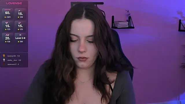 Snapshot of CoralineKeyns chatting on February 2025 08:44:02 AM CoralineKeyns online show from February 2025 08:44:02 AM
