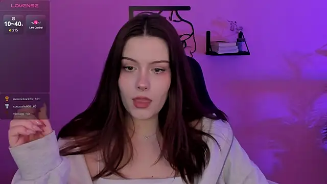 Snapshot of CoralineKeyns chatting on February 2025 08:38:01 AM CoralineKeyns online show from February 2025 08:38:01 AM