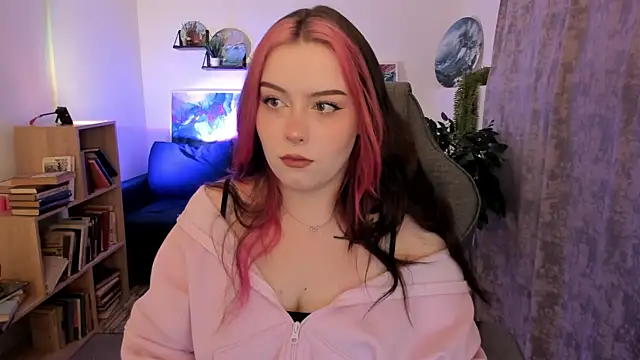 CoralineKeyns online show from April 2026 04:05:02 AM