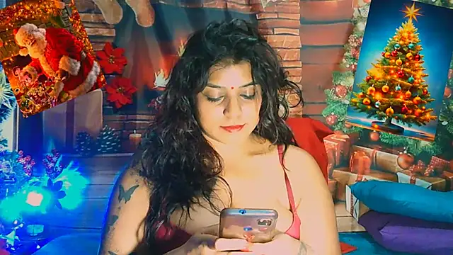 RoyalIndianCreamPuff online show from December 2024 06:56:02 PM