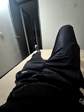 xrobXstax online show from February 2026 11:23:02 PM