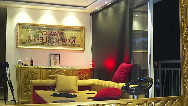 dantecoppolaa  online show from March 2026 12:06:02 AM