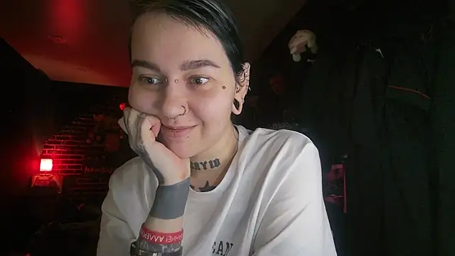 MoorderxDoll online show from December 2024 09:11:01 PM