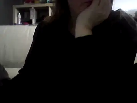 Snapshot of DragoneSFR chatting on January 2025 08:18:02 AM DragoneSFR online show from January 2025 08:18:02 AM