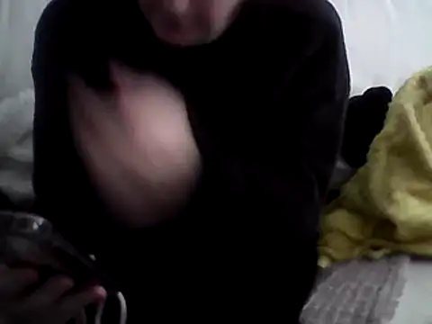 Snapshot of DragoneSFR chatting on January 2025 01:59:02 PM DragoneSFR online show from January 2025 01:59:02 PM