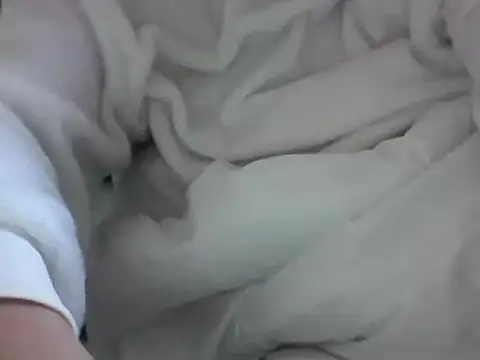 Snapshot of DragoneSFR chatting on March 2025 07:08:02 AM DragoneSFR online show from March 2025 07:08:02 AM