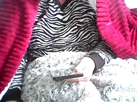 Snapshot of DragoneSFR chatting on March 2025 12:46:01 PM DragoneSFR online show from March 2025 12:46:01 PM