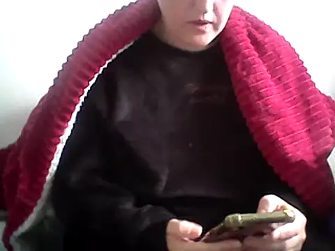 Snapshot of DragoneSFR chatting on March 2025 08:58:02 AM DragoneSFR online show from March 2025 08:58:02 AM