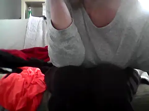 Snapshot of DragoneSFR chatting on March 2025 08:01:02 AM DragoneSFR online show from March 2025 08:01:02 AM