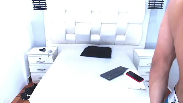 mailo bronw online show from March 2025 08:26:02 PM