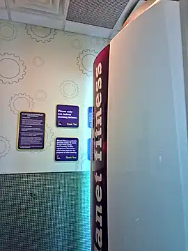 John19893 online show from January 2025 04:40:01 PM