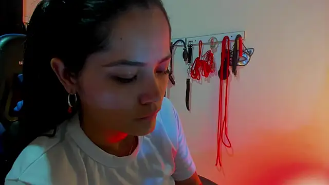 scarlet-kennedy98 online show from October 2025 09:38:01 PM