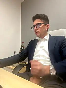 masterboss  online show from December 2024 07:56:02 PM