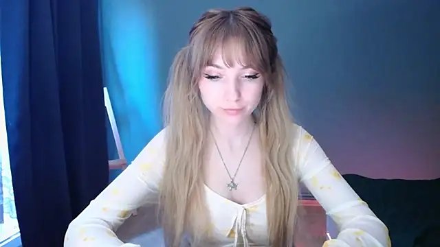 LuciaYoung online show from February 2025 04:16:02 PM