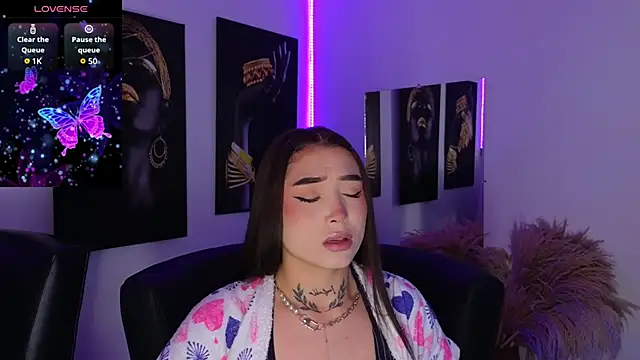  brenna hanson online show from November 2025 07:16:02 PM