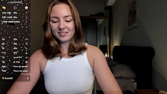 ThreeshaWhite online show from December 2025 12:54:01 PM