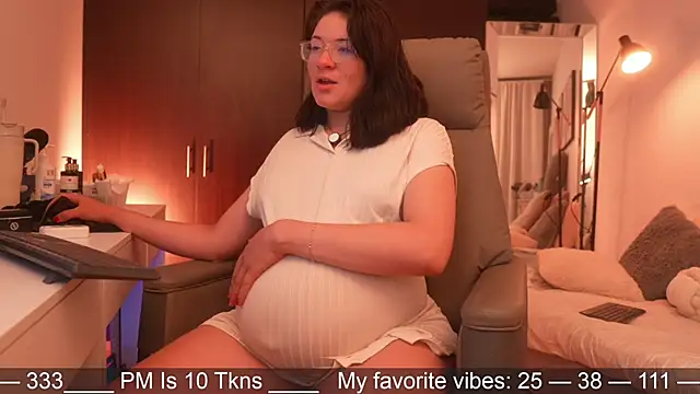 Anah s online show from April 2026 12:45:01 AM