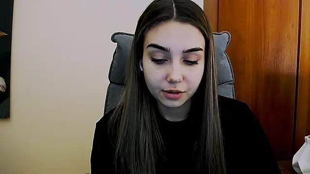 Lili magic online show from March 2025 01:34:02 PM