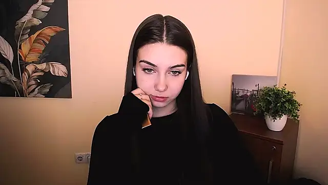 Lili magic online show from September 2025 12:27:02 PM