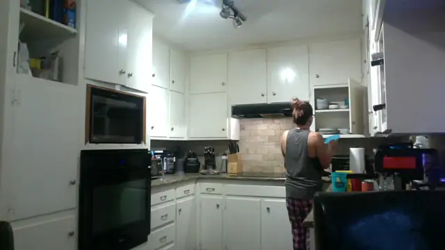 Snapshot of bella8769 chatting on February 2026 02:38:02 PM bella8769 online show from February 2026 02:38:02 PM