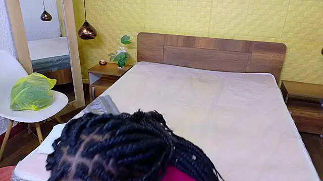 kiara evanss online show from November 2025 03:01:02 PM