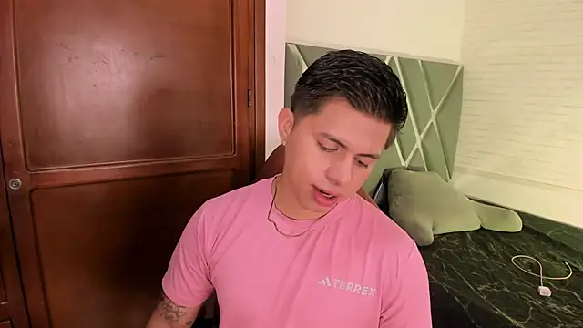 Niicky1  online show from January 2026 03:04:02 PM