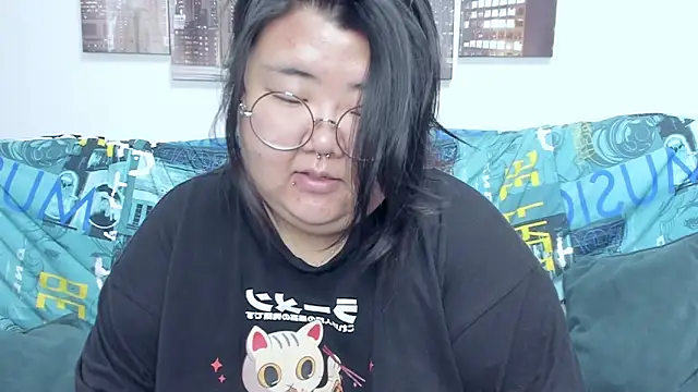 Snapshot of Nadine_asian chatting on September 2025 02:04:02 AM Nadine asian online show from September 2025 02:04:02 AM