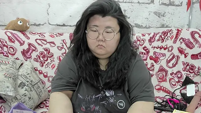 Snapshot of Nadine_asian chatting on July 2026 01:33:01 AM Nadine asian online show from July 2026 01:33:01 AM