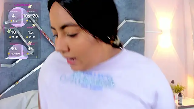 LucciaPorter online show from March 2026 01:37:01 PM