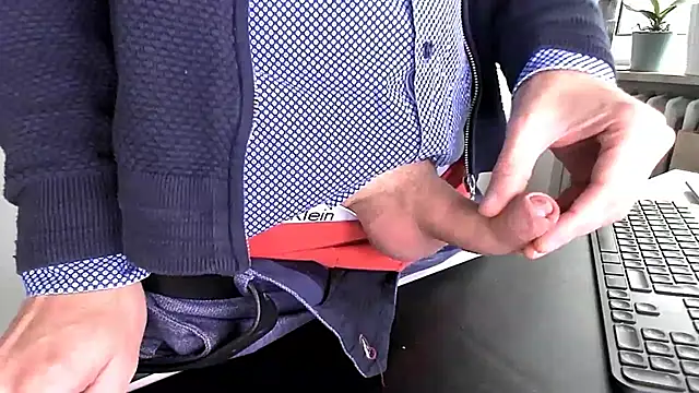 Snapshot of sperma_tributes chatting on October 2025 07:50:02 AM sperma tributes online show from October 2025 07:50:02 AM