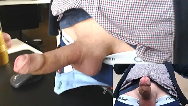 Snapshot of sperma_tributes chatting on November 2025 07:57:01 AM sperma tributes online show from November 2025 07:57:01 AM