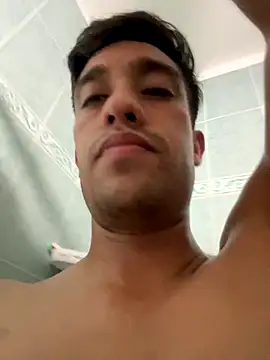 Magicerosxx69 online show from September 2025 04:45:02 AM