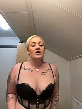 QueenOfFknBj online show from December 2024 10:26:02 PM