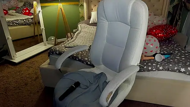 RosieMoons online show from February 2025 01:58:02 AM