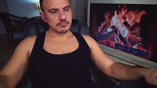 Snapshot of officeman7 chatting on January 2025 03:18:02 PM officeman7 online show from January 2025 03:18:02 PM