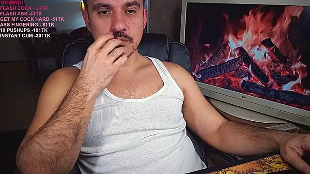 Snapshot of officeman7 chatting on March 2025 04:57:02 PM officeman7 online show from March 2025 04:57:02 PM