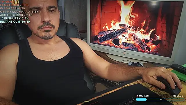 officeman7 online show from December 2025 12:56:02 PM