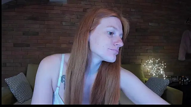 Snapshot of Aliceginger99 chatting on September 2025 04:12:02 AM Aliceginger99 online show from September 2025 04:12:02 AM