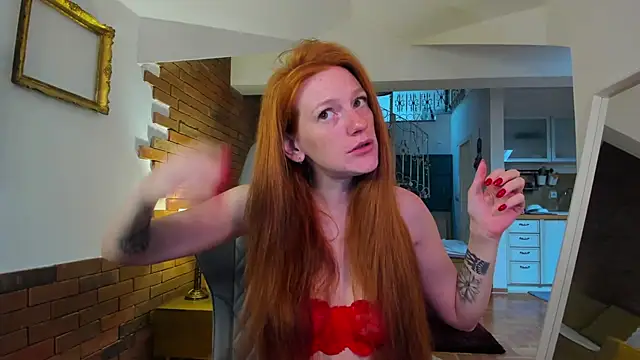 Snapshot of Aliceginger99 chatting on November 2025 06:25:01 AM Aliceginger99 online show from November 2025 06:25:01 AM